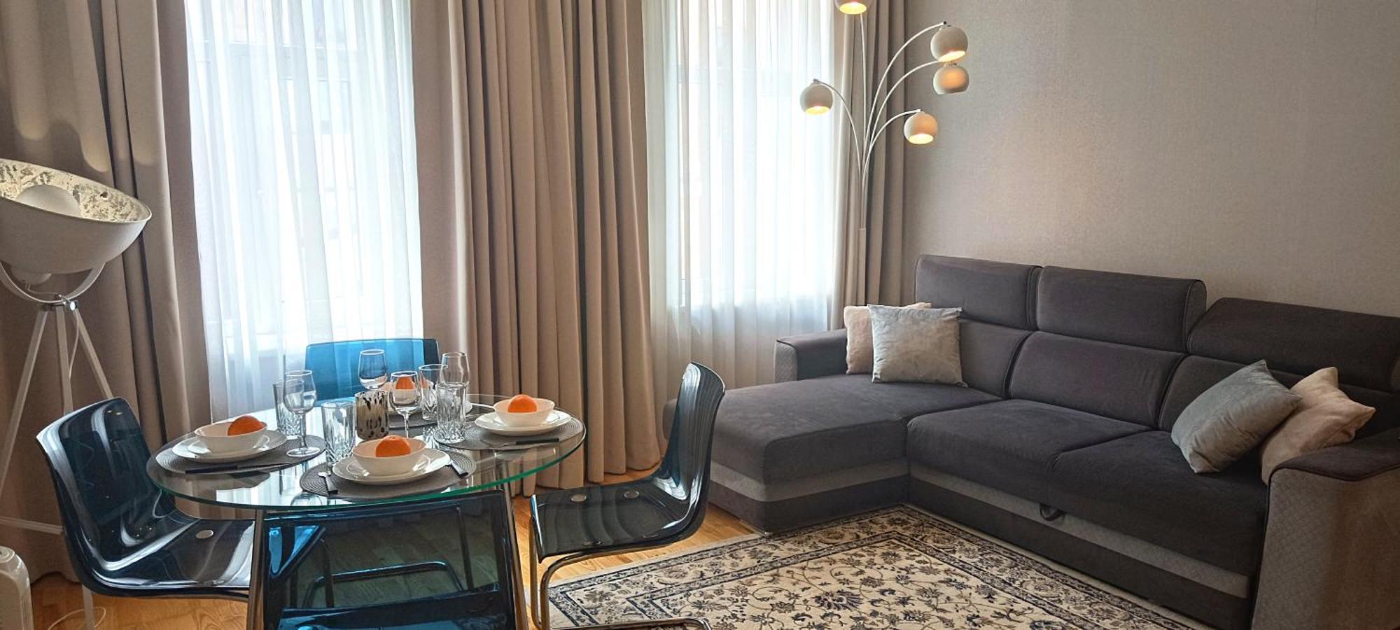 Old Town 2 Bedroom Apartment Near Dome Square & Scenic Waterfront Riga Esterno foto